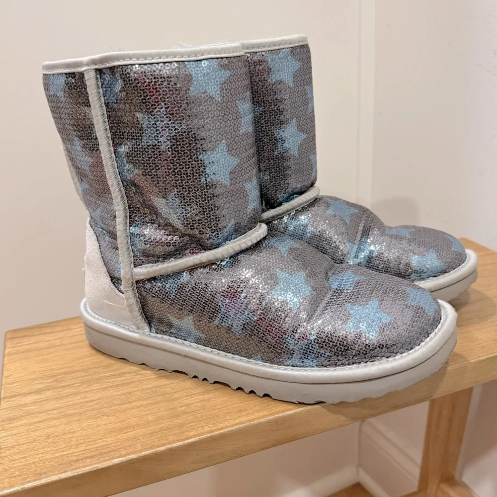 UGG classic short